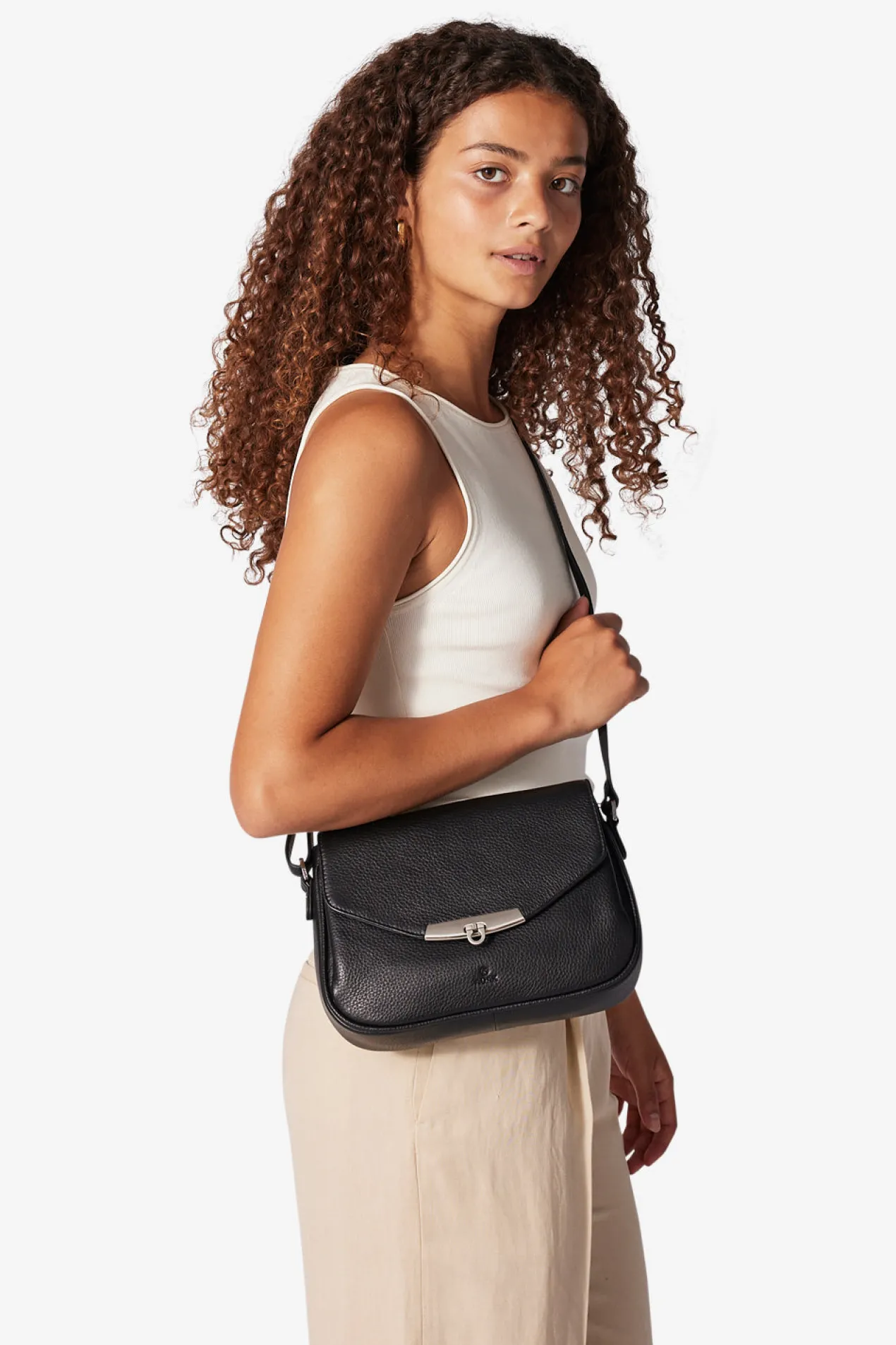 Cormorano shoulder bag Leah Black