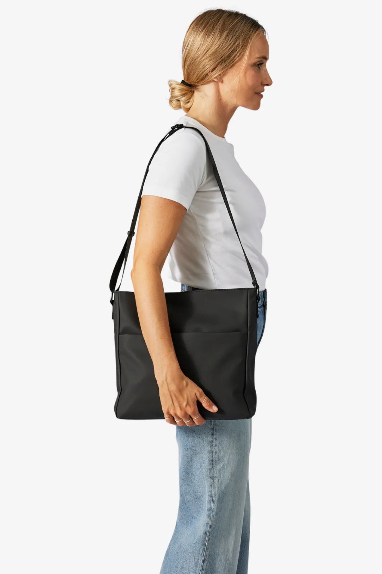 Senna messenger Nike Black