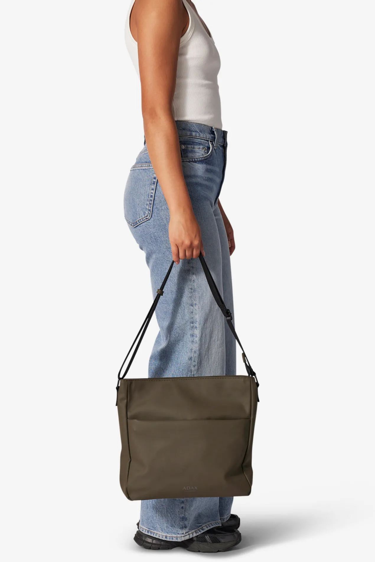 Senna messenger Nike Olive