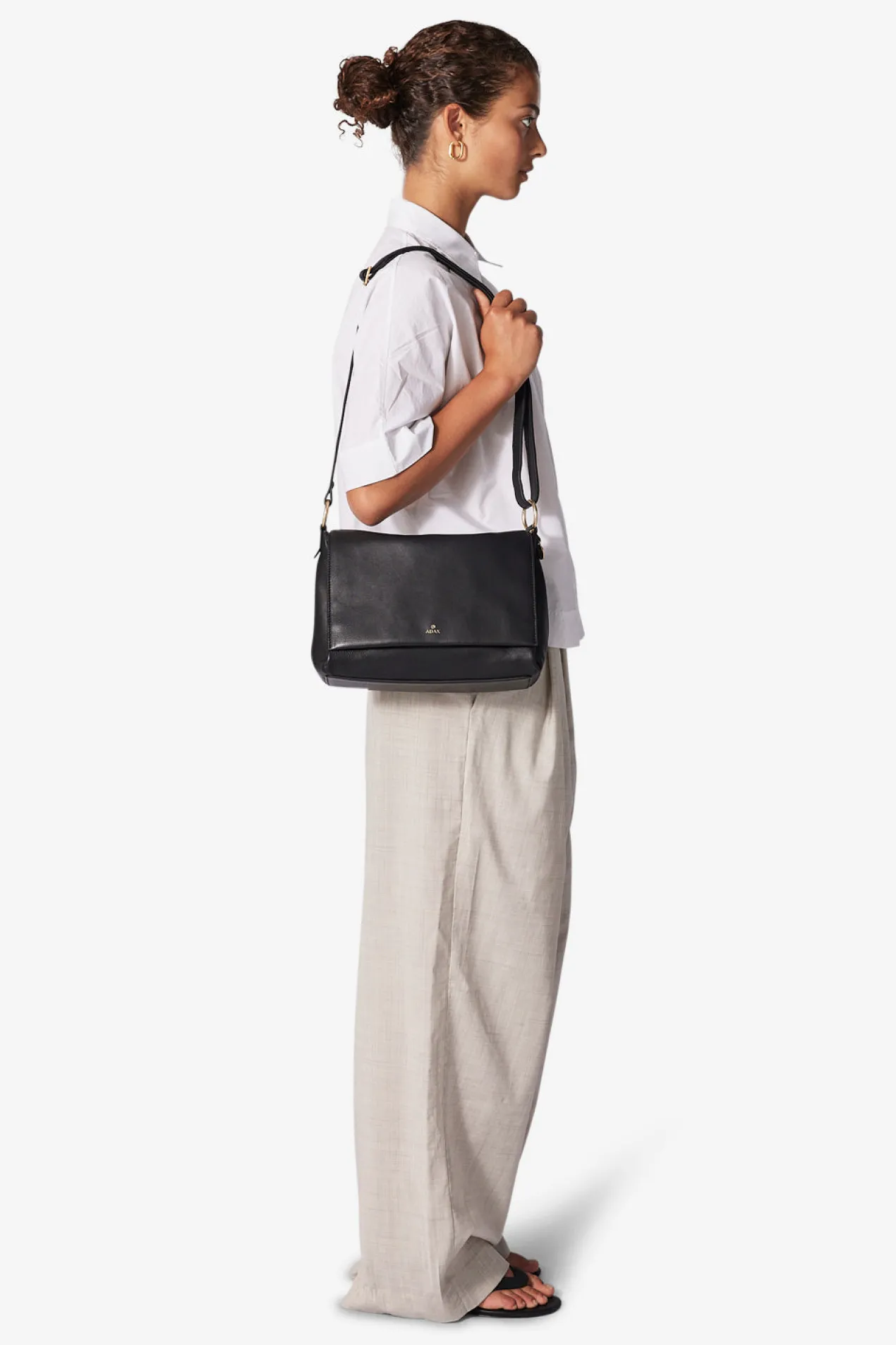 Sorano shoulder bag Claudia Black